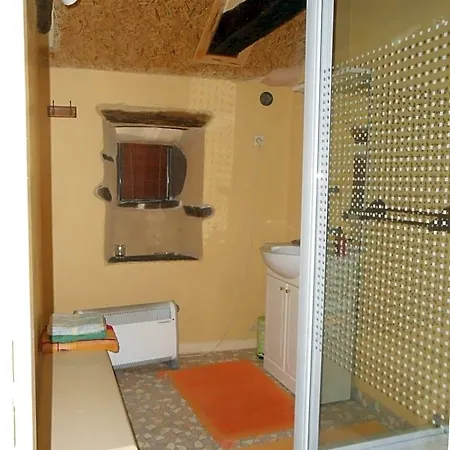 D'hotes Des Monts Bed and breakfast