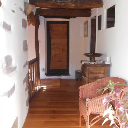 D'hotes Des Monts 3* Saint-Izaire